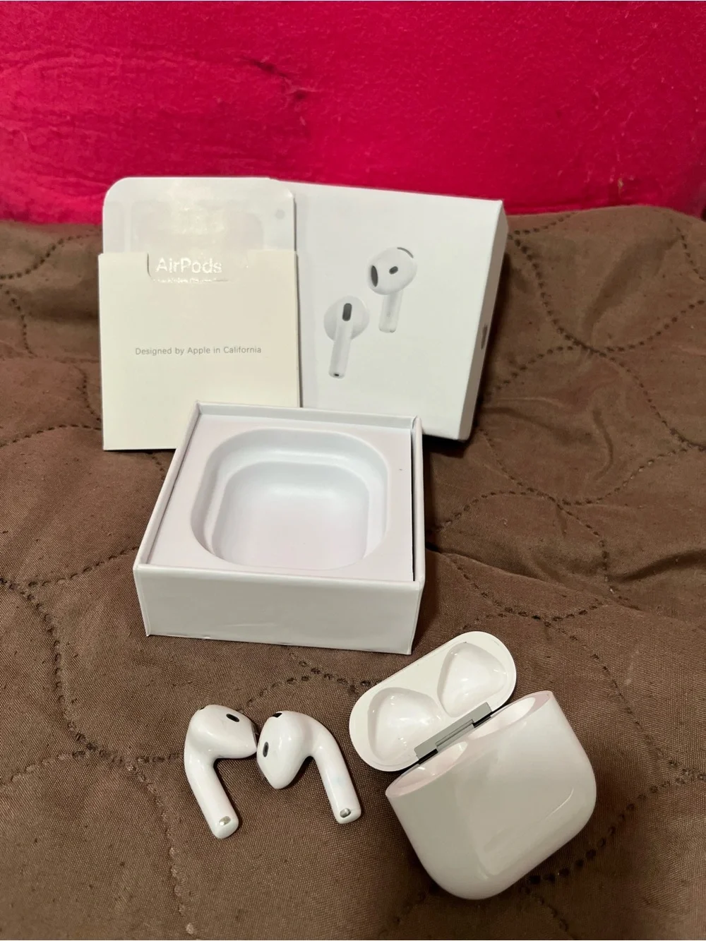 Apple airpods active